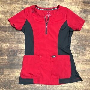 Red/black rhinestone zipper
Scrub top